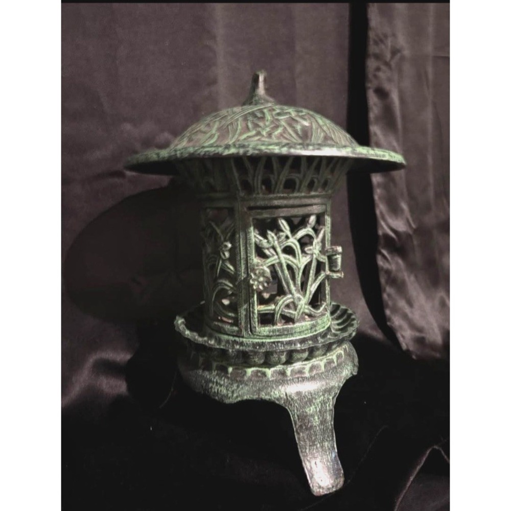 Antique Cast Iron Pagoda